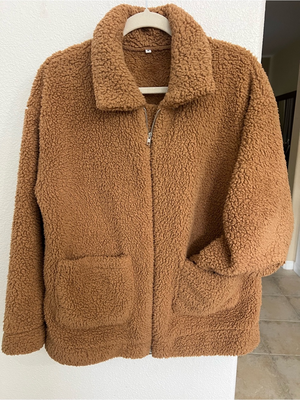 Cozy Teddy Zip-Up Jacket in Camel! 🍂